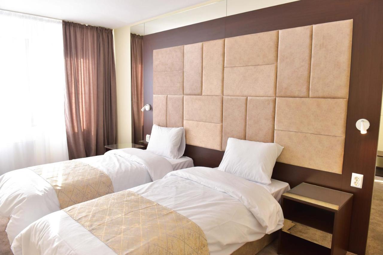 Family Hotel The View & Spa Tsigov Chark Ngoại thất bức ảnh